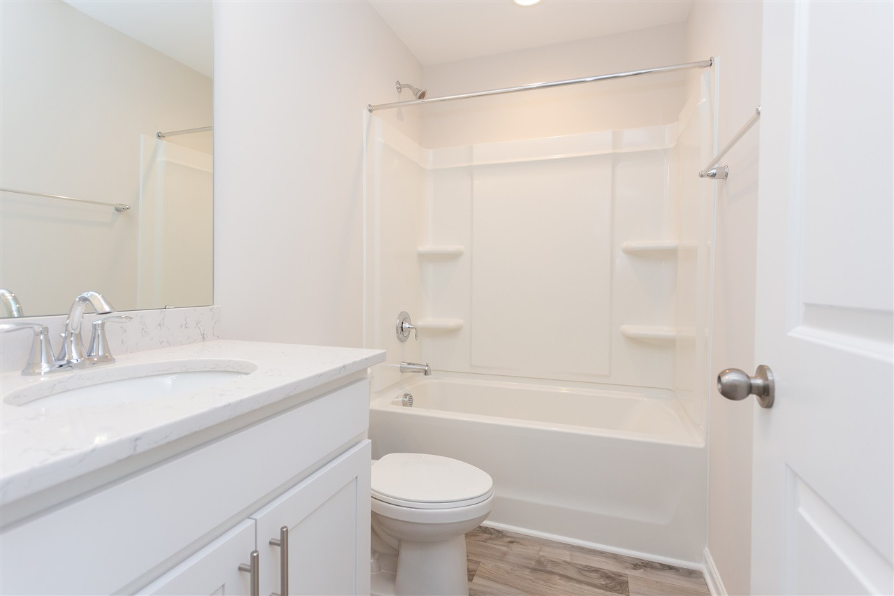 6511 Academic Avenue, Unit 1065 Raleigh, NC 27616 - Photo 19 of 27 Bathroom