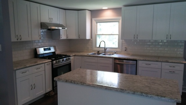 108 Old Elm Road Joliet, IL 60433 - Photo 6 of 34