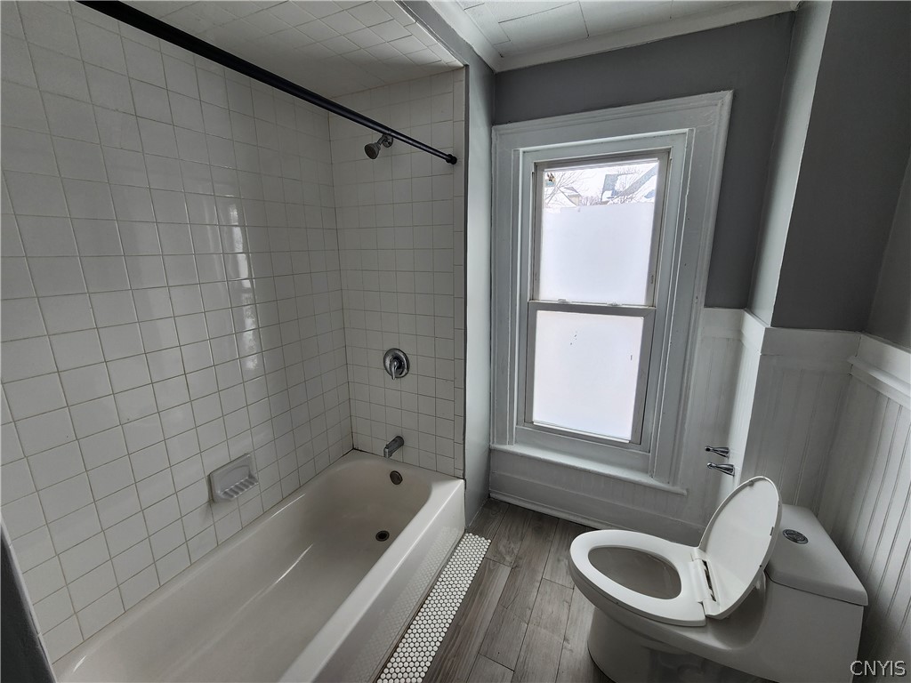 509 Turtle Street Syracuse, NY 13208 - Photo 11 of 30