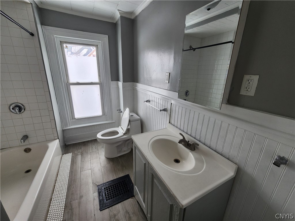 509 Turtle Street Syracuse, NY 13208 - Photo 10 of 30