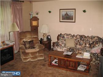 168 Perkintown Road Pedricktown, NJ 08067 - Photo 7 of 11 Living Room