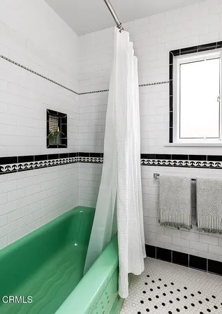 $999,000 | 3663 Roderick Road, Los Angeles, CA 90065