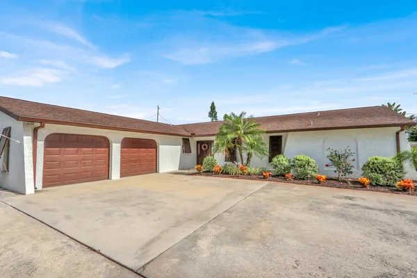 $749,900 | 3739 Lighthouse Drive, Palm Beach Gardens, FL 33410