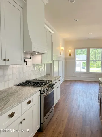 $667,000 | 25 Jasmine Lane, Minnesott Beach, NC 28510