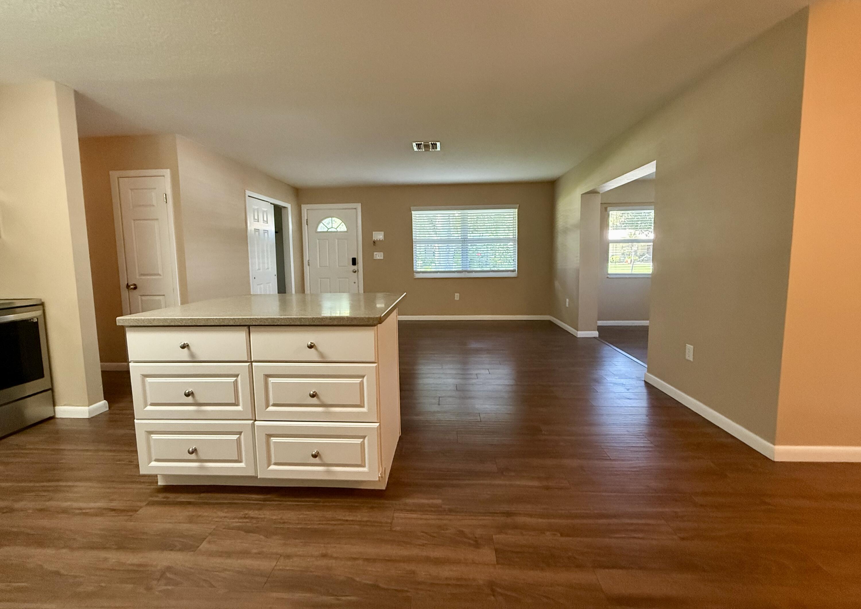 3617 Southwest 17th Street Okeechobee, FL 34974 - Photo 11 of 43 IMG_1699