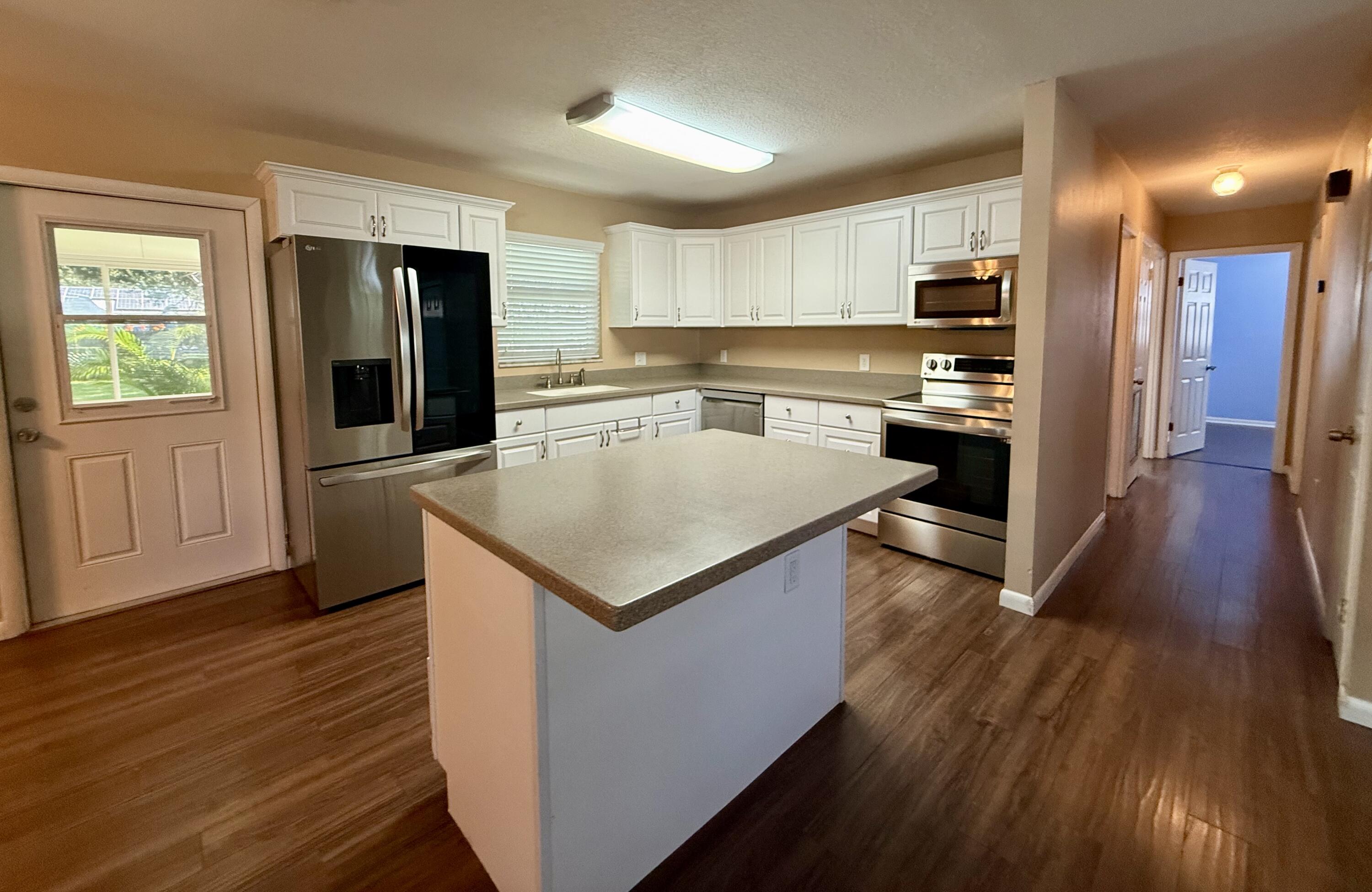 3617 Southwest 17th Street Okeechobee, FL 34974 - Photo 6 of 43 IMG_1695