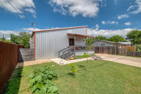 $250,000 | 505 San Saba Street, Lockhart, TX 78644
