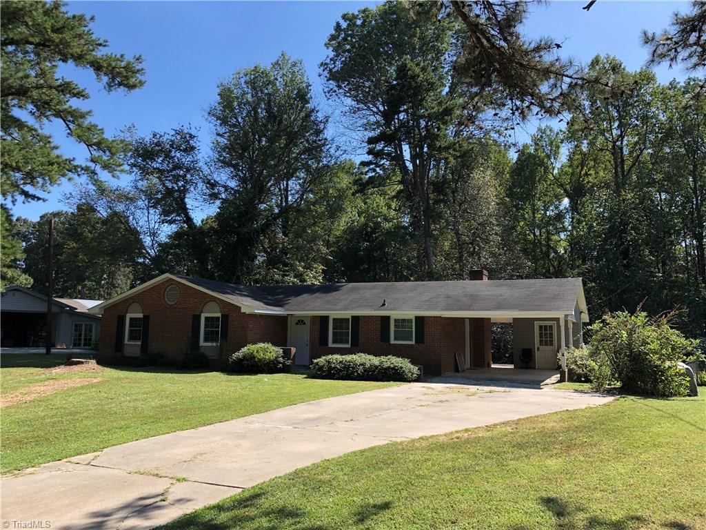7309 Davis Country Road Randleman, NC 27317 - Photo 3 of 19