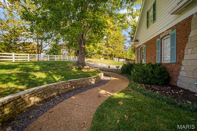 $1,125,000 | 237 St Andrews Drive, St. Albans, MO 63073