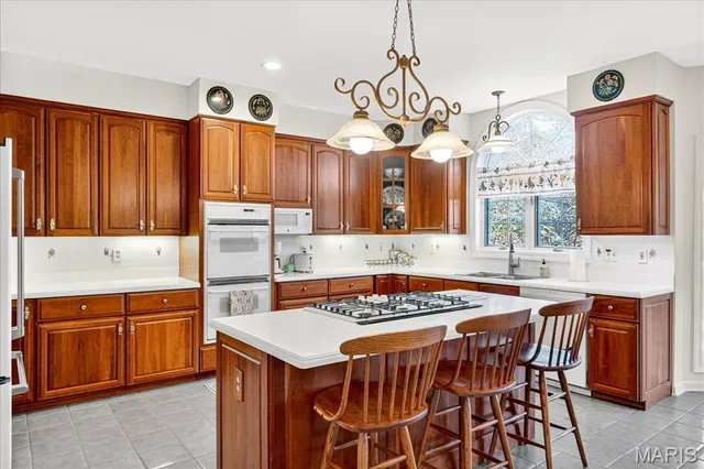 $1,125,000 | 237 St Andrews Drive, St. Albans, MO 63073