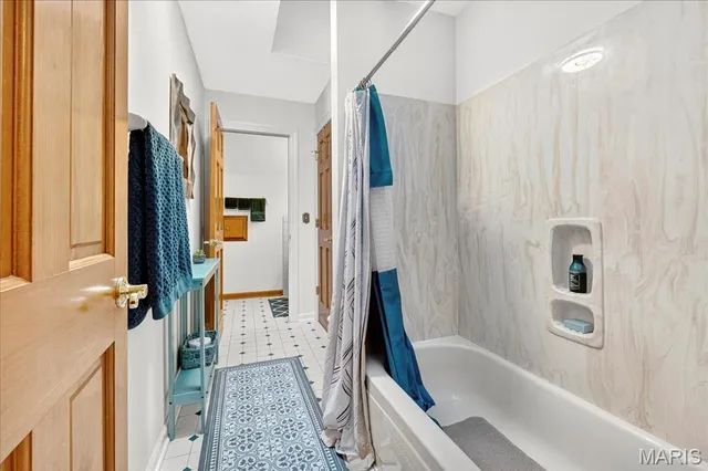 $1,125,000 | 237 St Andrews Drive, St. Albans, MO 63073