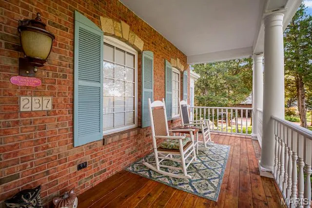 $1,125,000 | 237 St Andrews Drive, St. Albans, MO 63073