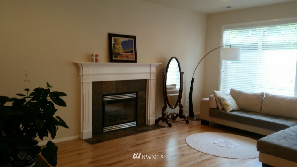 16104 35th Park Southeast Bothell, WA 98012 - Photo 2 of 13 Gallery Image 2