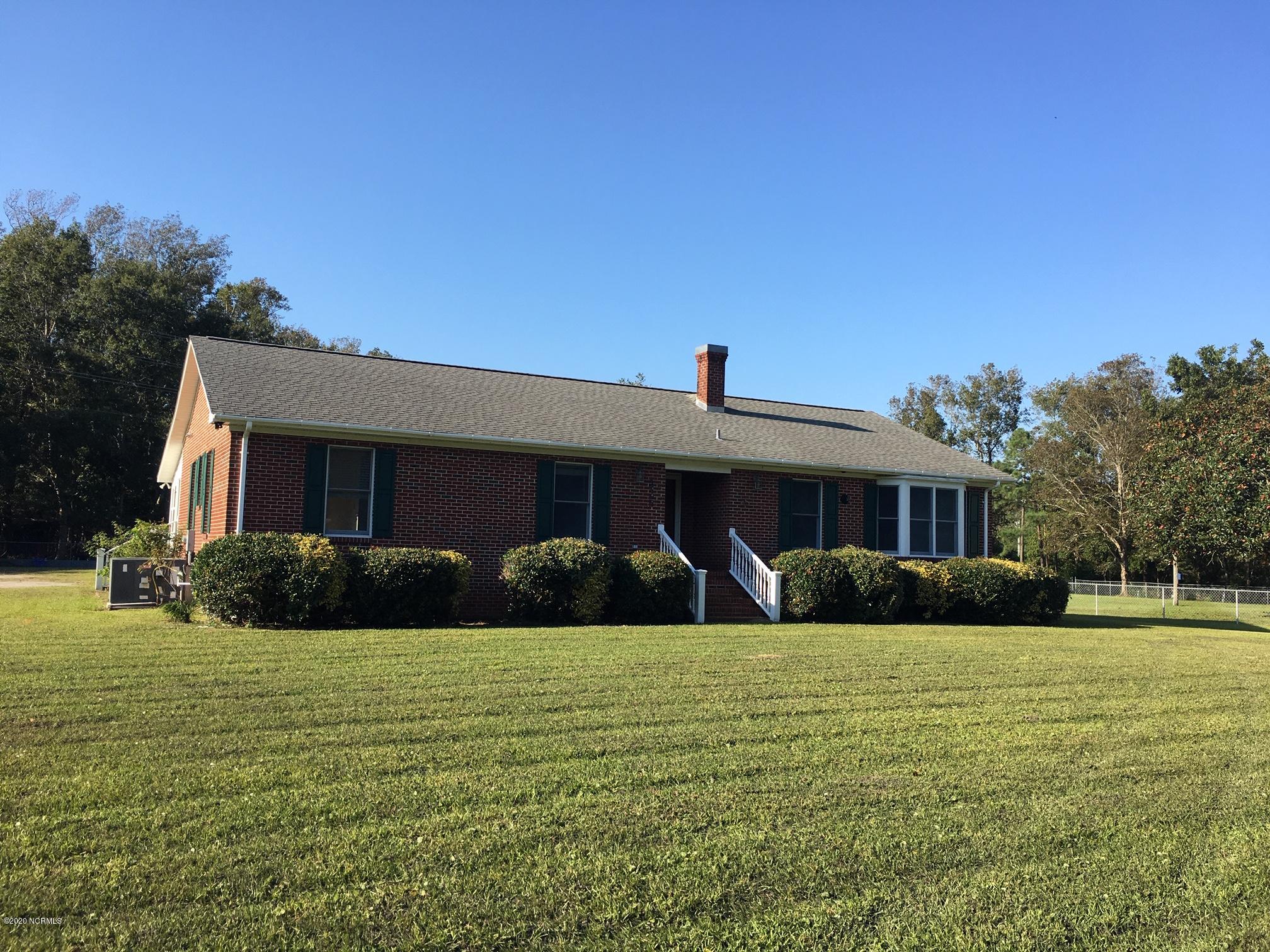 225 Ingram Road Beaufort, NC 28516 - Photo 1 of 31 Front
