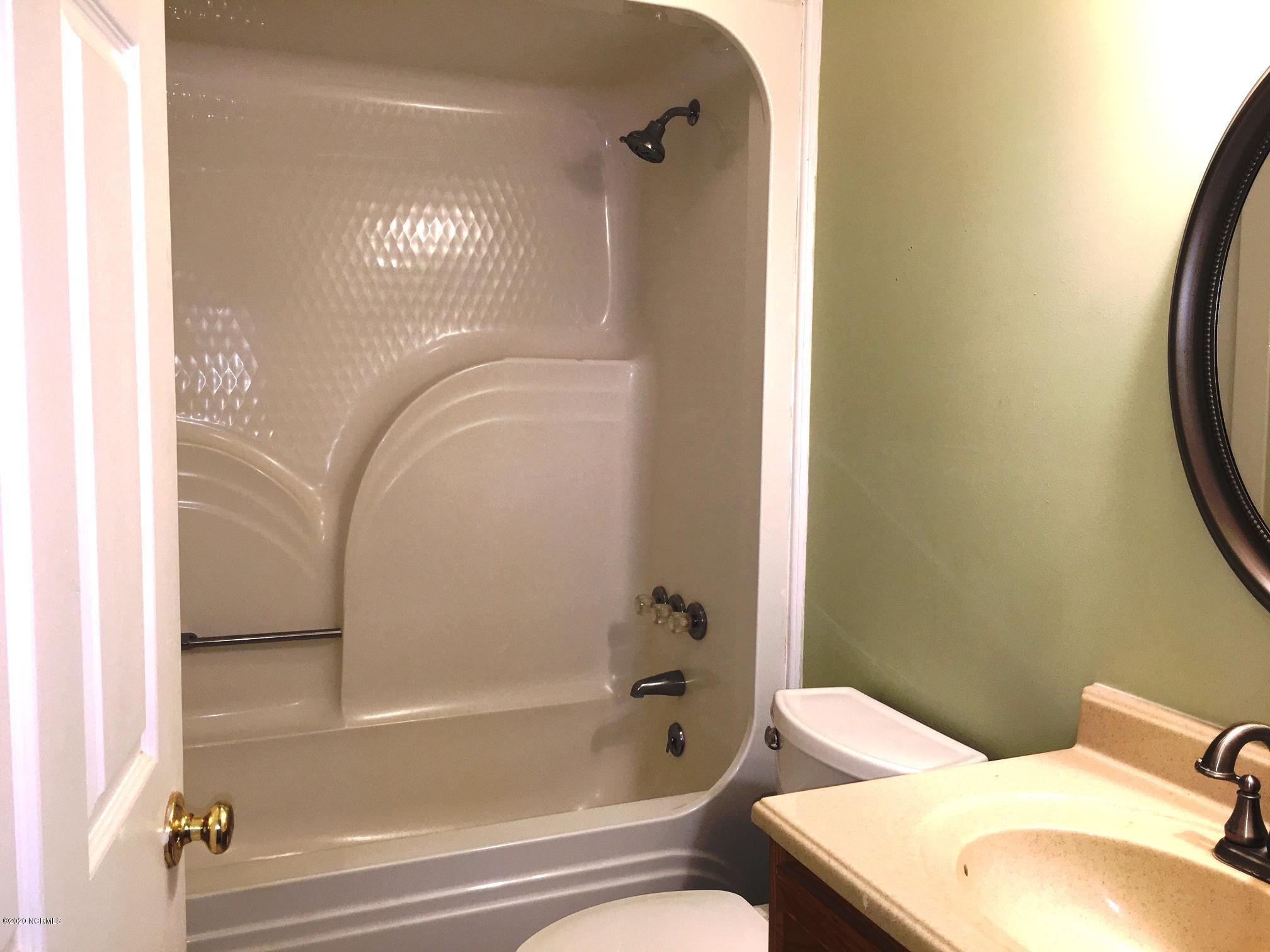 225 Ingram Road Beaufort, NC 28516 - Photo 23 of 31 3rd bath in hall