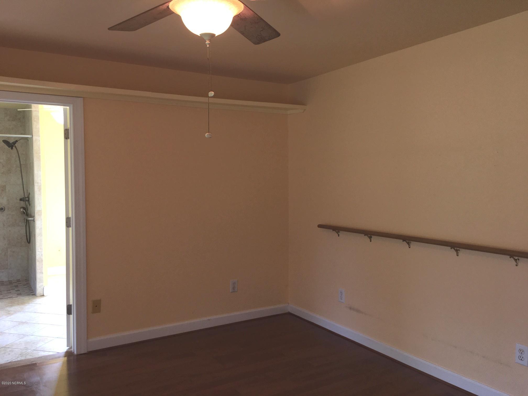 225 Ingram Road Beaufort, NC 28516 - Photo 25 of 31 Master BR 2