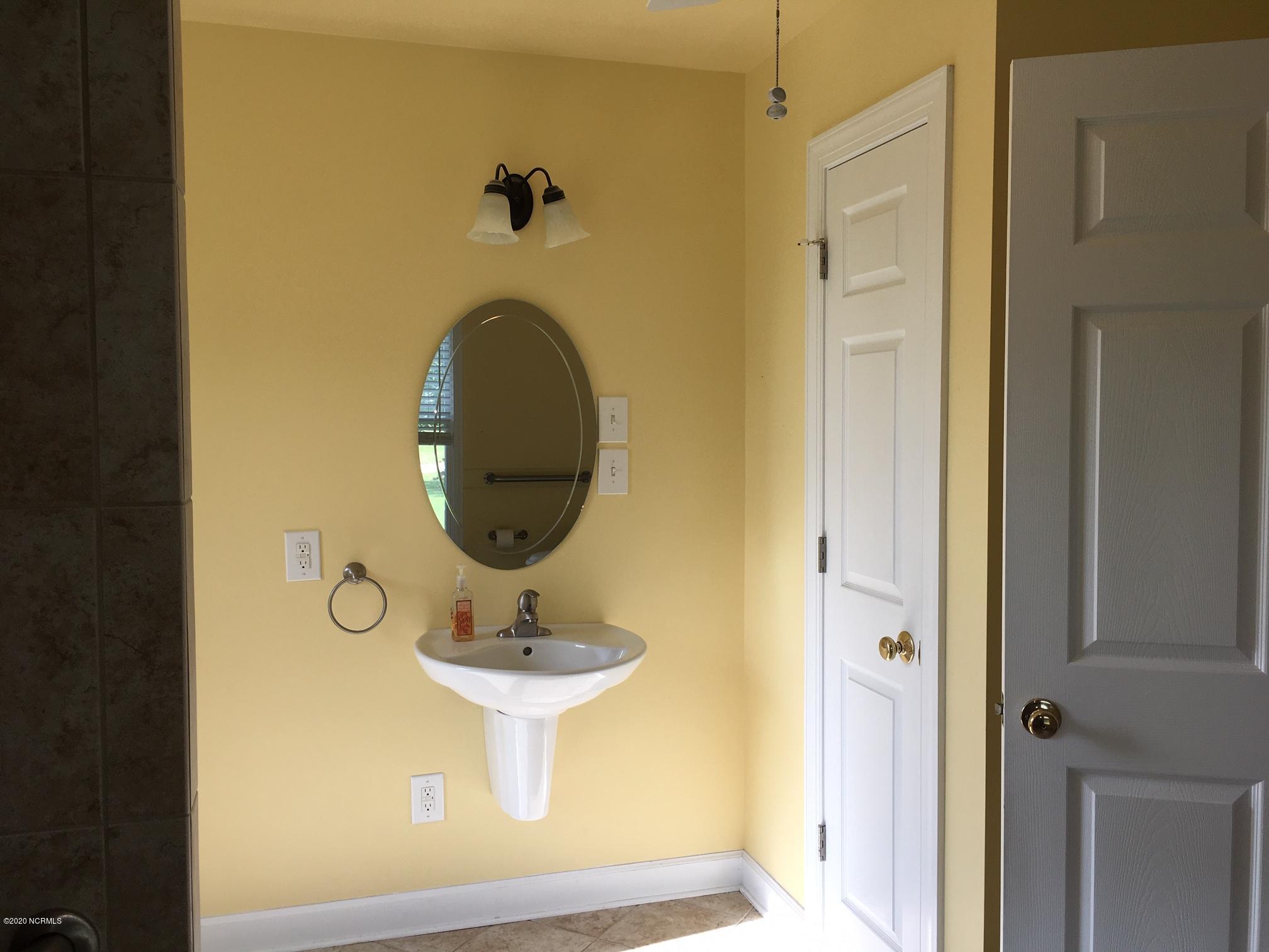 225 Ingram Road Beaufort, NC 28516 - Photo 27 of 31 M. Bath