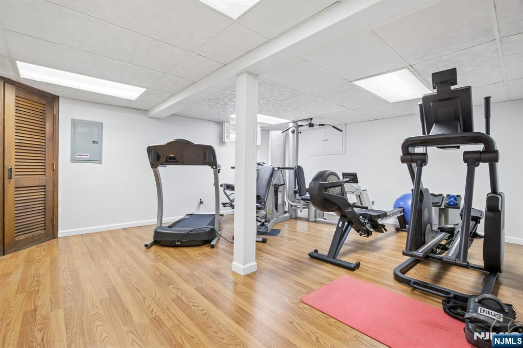 65 Springbrook Road Livingston, NJ 07039 - Photo 20 of 30 Gallery Image 20