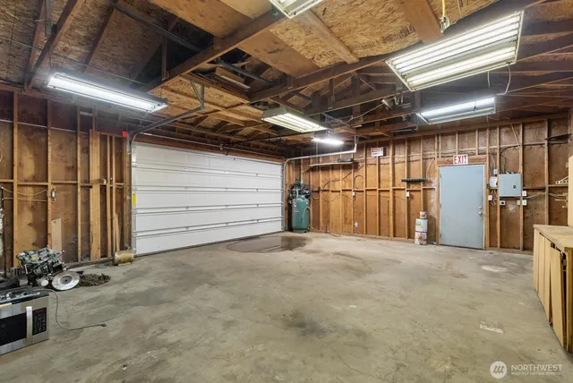 $700,000 | 25624 166th Street East, Buckley, WA 98321