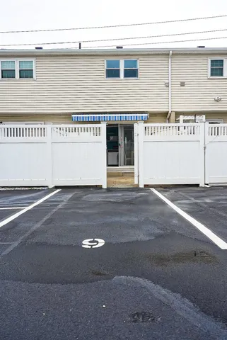 a view of a building entrance