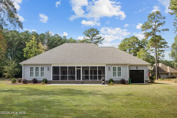 $640,000 | 20 Santee Drive, Chocowinity, NC 27817