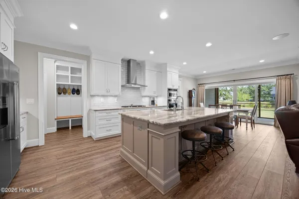 $640,000 | 20 Santee Drive, Chocowinity, NC 27817