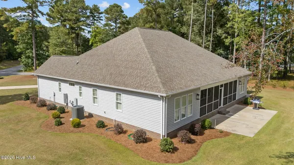 $640,000 | 20 Santee Drive, Chocowinity, NC 27817
