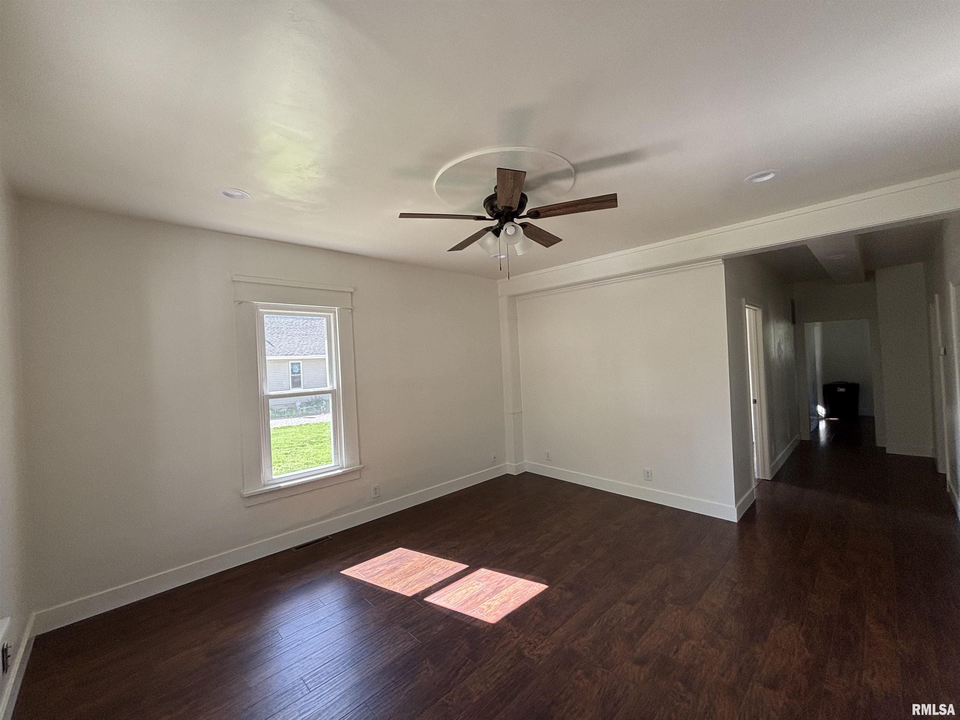 1014 East Broadway Centralia, IL 62801 - Photo 15 of 24