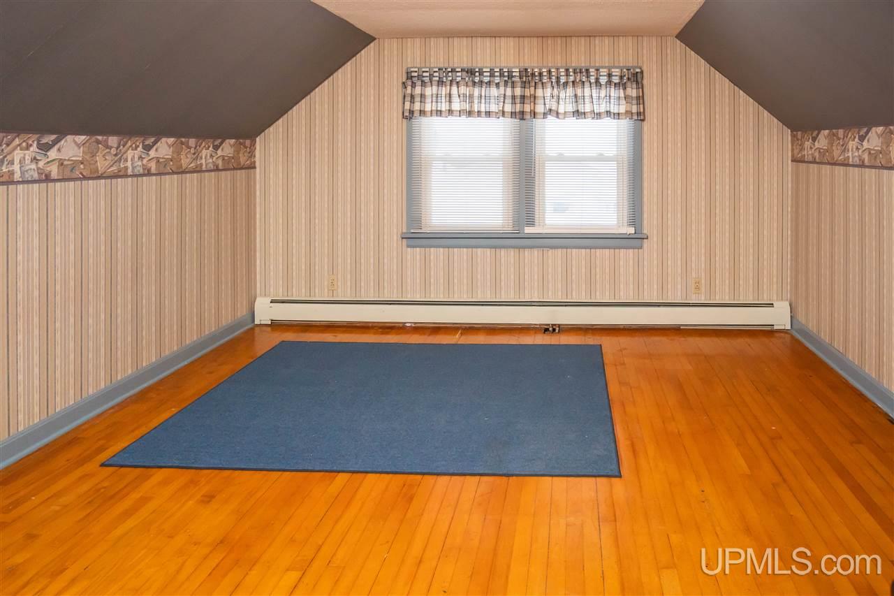 229 South Lincoln Road Escanaba, MI 49829 - Photo 18 of 31 Gallery Image 18