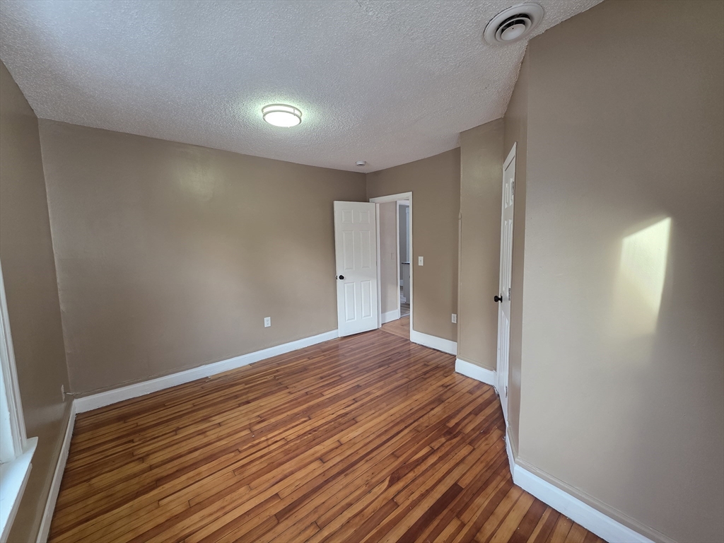 184 King Street Springfield, MA 01109 - Photo 31 of 35 Gallery Image 31