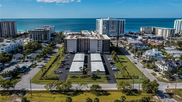 $650,000 | 1001 Benjamin Franklin Drive, Unit 406, Sarasota, FL 34236