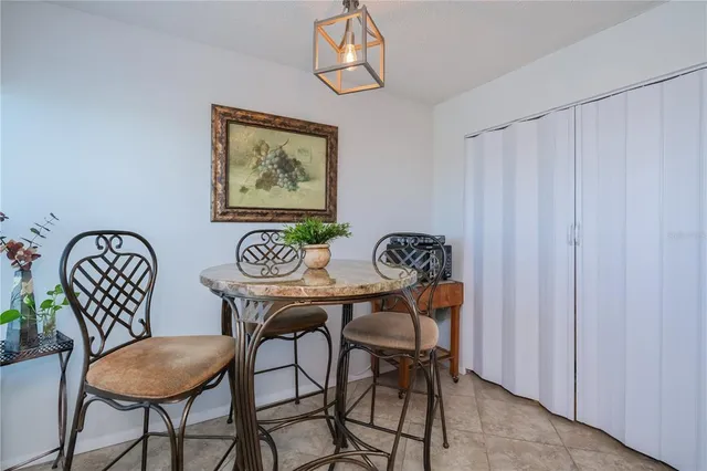 $650,000 | 1001 Benjamin Franklin Drive, Unit 406, Sarasota, FL 34236