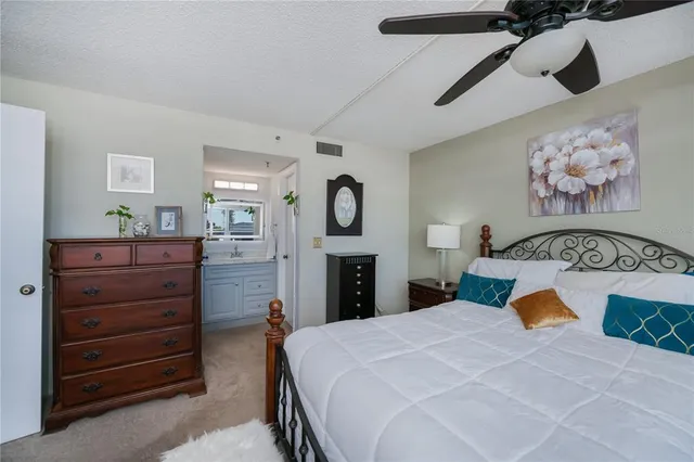 $650,000 | 1001 Benjamin Franklin Drive, Unit 406, Sarasota, FL 34236