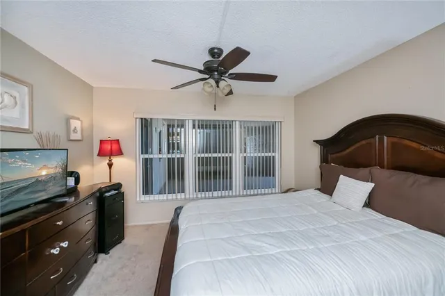 $650,000 | 1001 Benjamin Franklin Drive, Unit 406, Sarasota, FL 34236