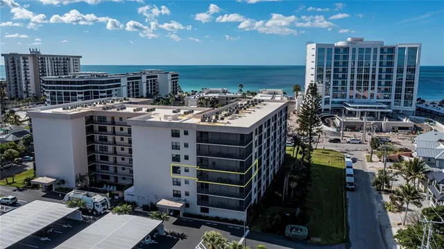 $650,000 | 1001 Benjamin Franklin Drive, Unit 406, Sarasota, FL 34236