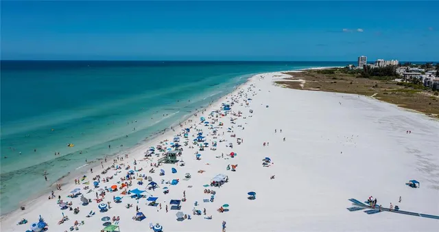 $650,000 | 1001 Benjamin Franklin Drive, Unit 406, Sarasota, FL 34236