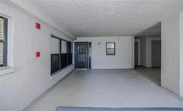 $650,000 | 1001 Benjamin Franklin Drive, Unit 406, Sarasota, FL 34236