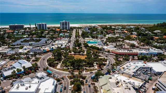 $650,000 | 1001 Benjamin Franklin Drive, Unit 406, Sarasota, FL 34236