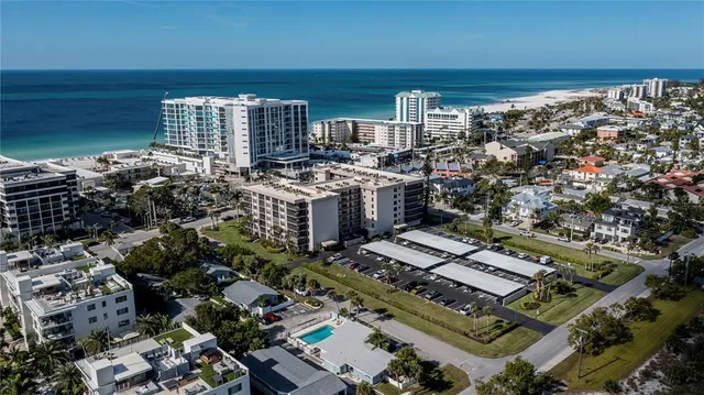 $650,000 | 1001 Benjamin Franklin Drive, Unit 406, Sarasota, FL 34236