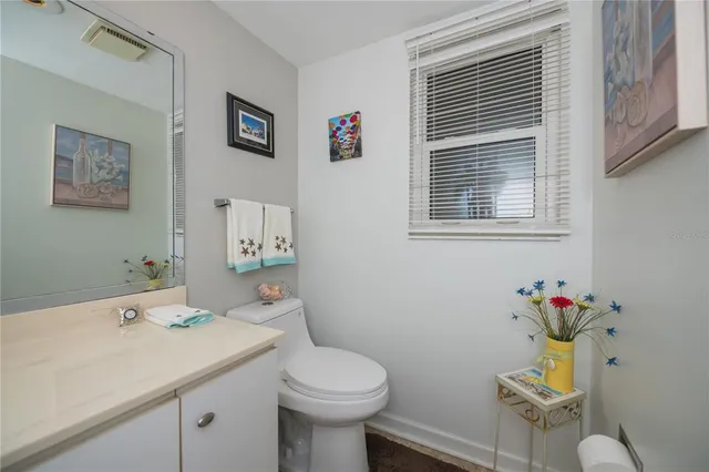 $650,000 | 1001 Benjamin Franklin Drive, Unit 406, Sarasota, FL 34236