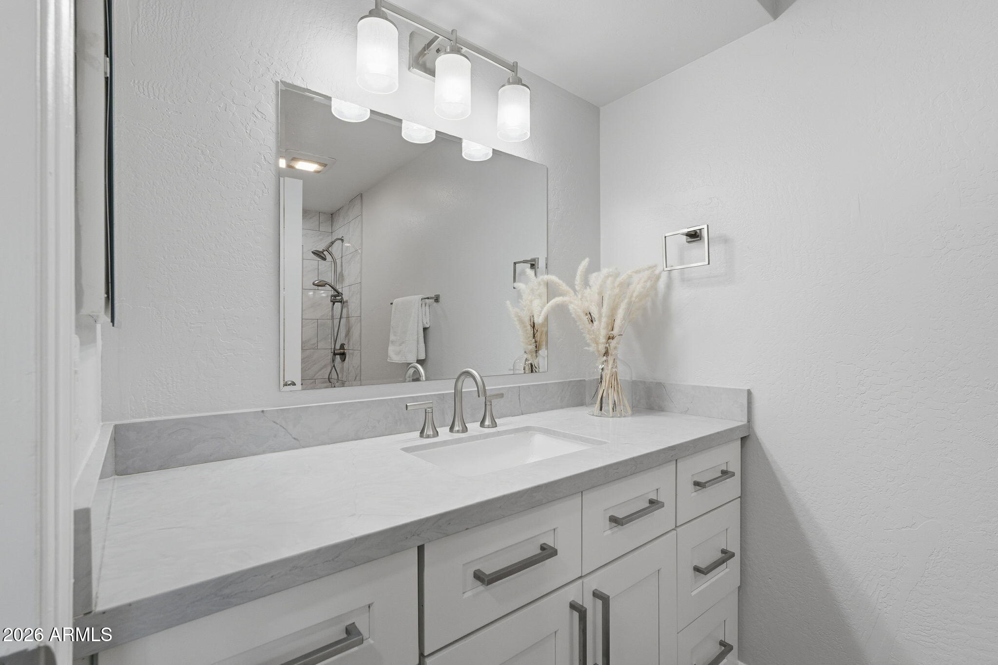 6322 North 19th Street Phoenix, AZ 85016 - Photo 25 of 47 2nd bath - so nice