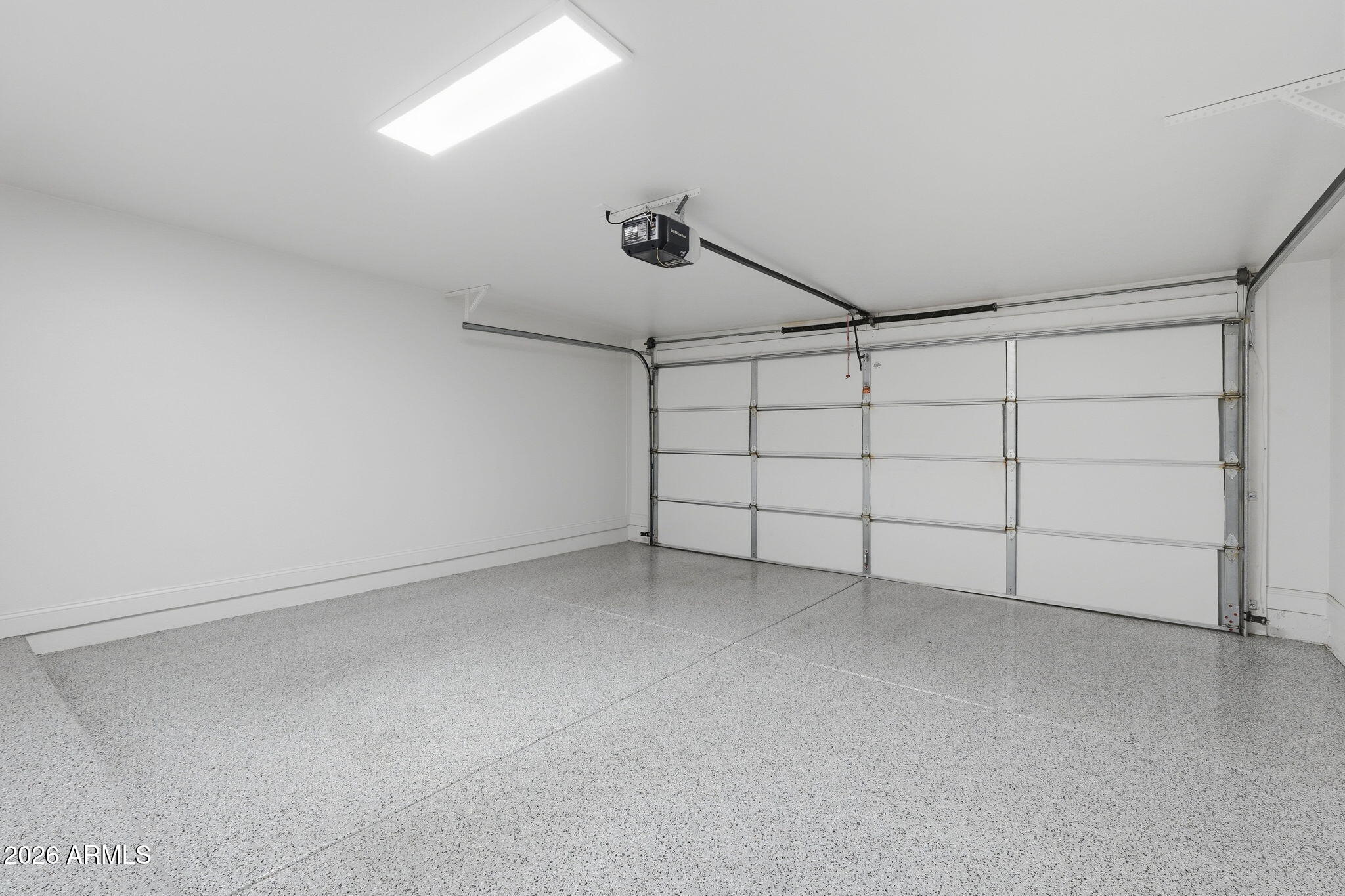 6322 North 19th Street Phoenix, AZ 85016 - Photo 34 of 47 2 car direct access garage