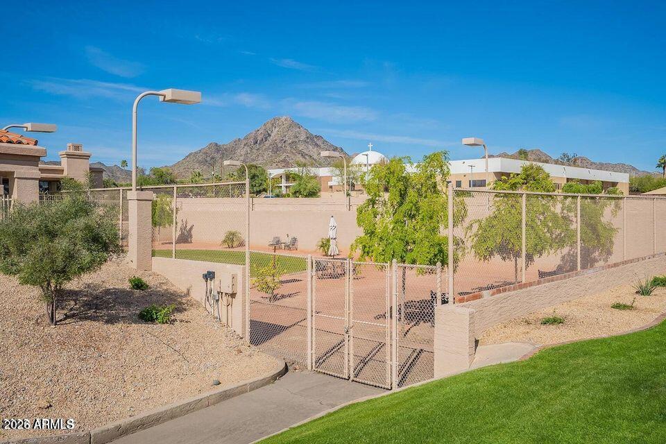 6322 North 19th Street Phoenix, AZ 85016 - Photo 38 of 47 Private community park
