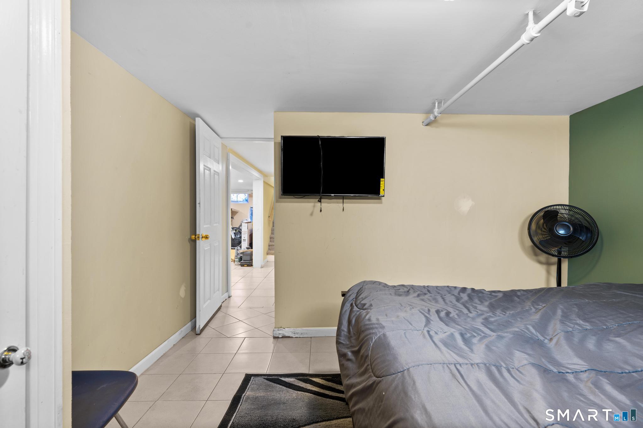 4 Mayfair Road Bloomfield, CT 06002 - Photo 17 of 26