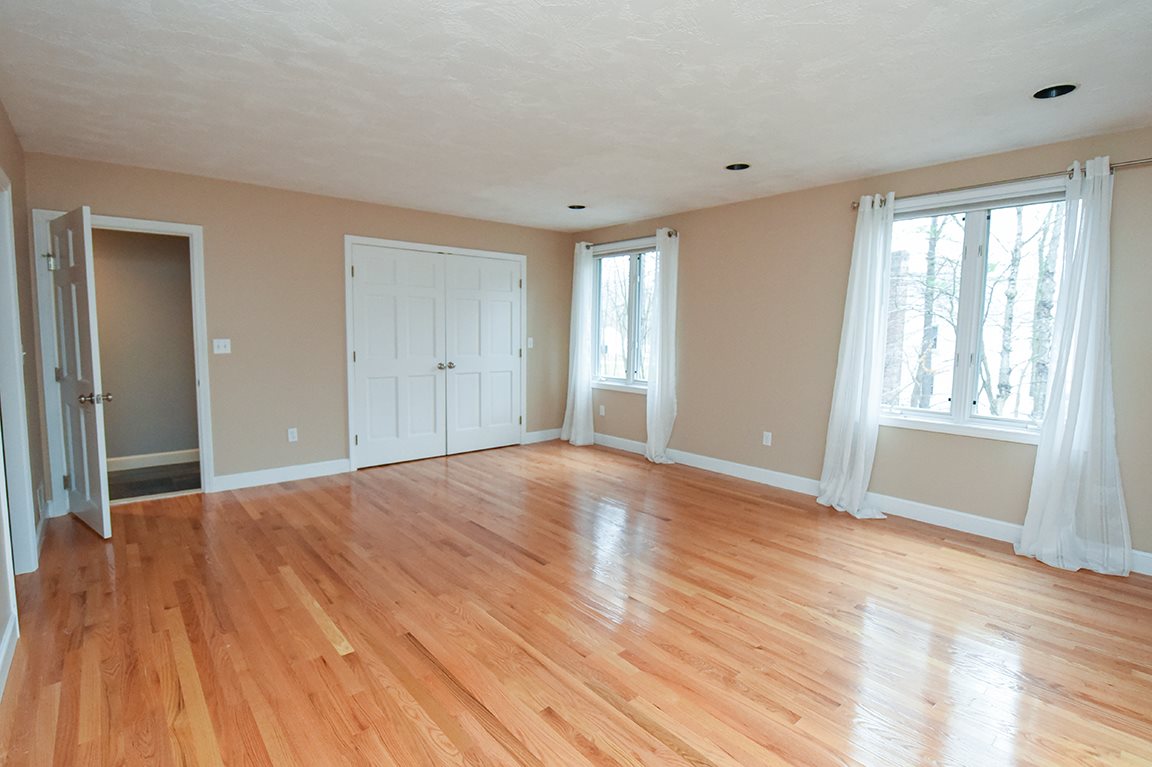 11 Coventry Road Atkinson, NH 03811 - Photo 28 of 39
