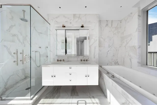 $4,750,000 | 556 3rd Avenue, Unit PHE | Murray Hill