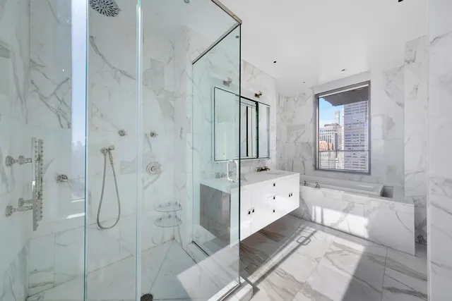 $4,750,000 | 556 3rd Avenue, Unit PHE | Murray Hill