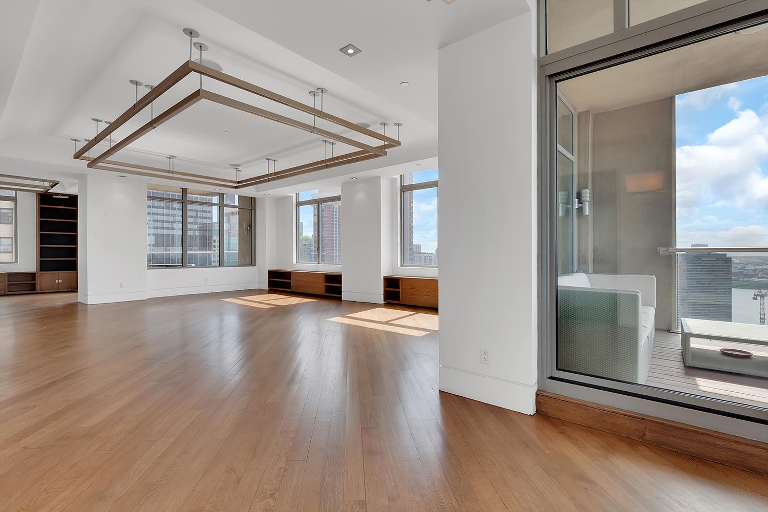 556 3rd Avenue, Unit PHE Manhattan, NY 10016 - Photo 24 of 39