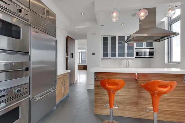 $4,750,000 | 556 3rd Avenue, Unit PHE | Murray Hill