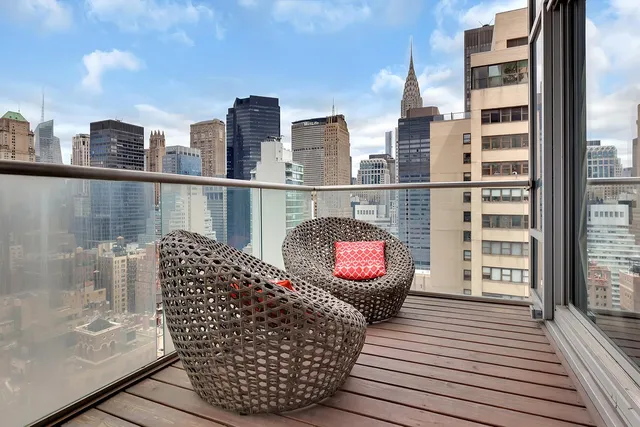 $4,750,000 | 556 3rd Avenue, Unit PHE | Murray Hill